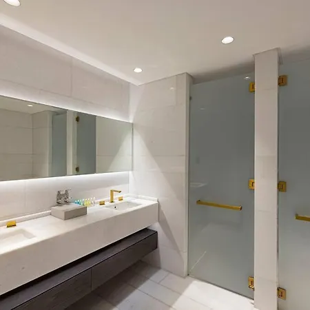 Elegant Dubai At Five Palm Residences Exterior photo